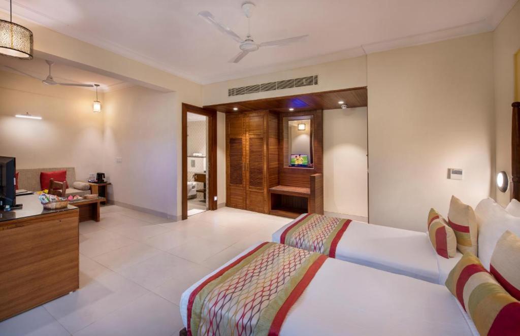 Sea Breeze Max Resort & Spa Margao Eksteriør billede
