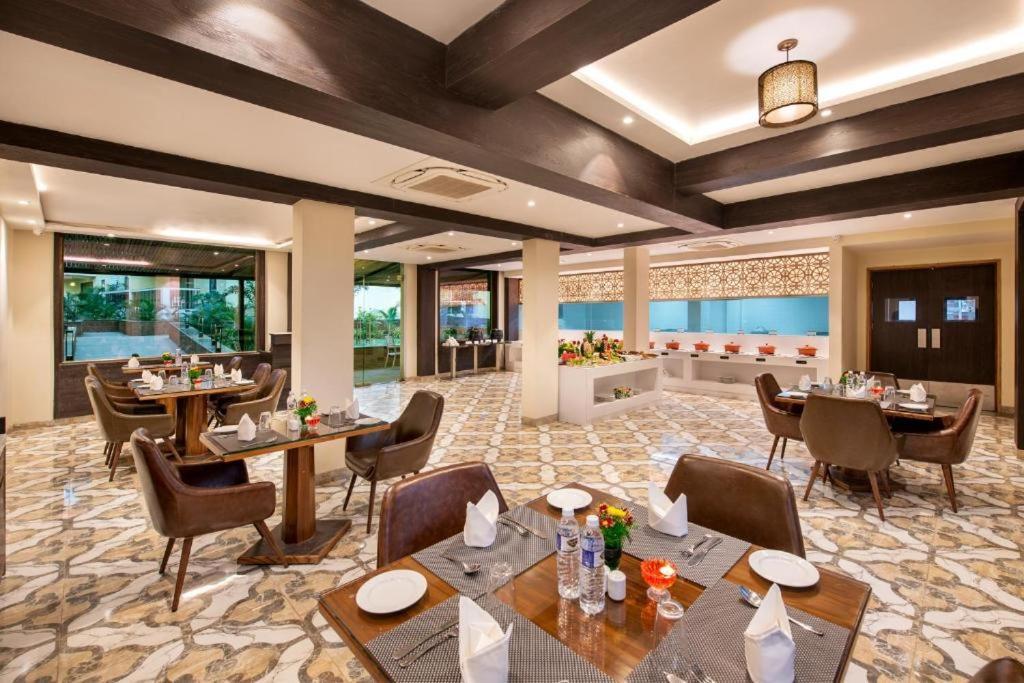 Sea Breeze Max Resort & Spa Margao Eksteriør billede